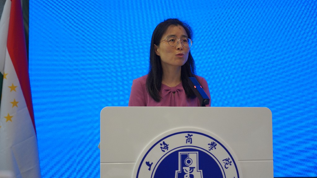 Dai Ying is speaking