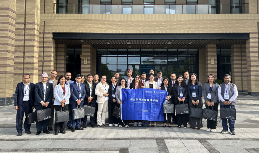 图为学员合影