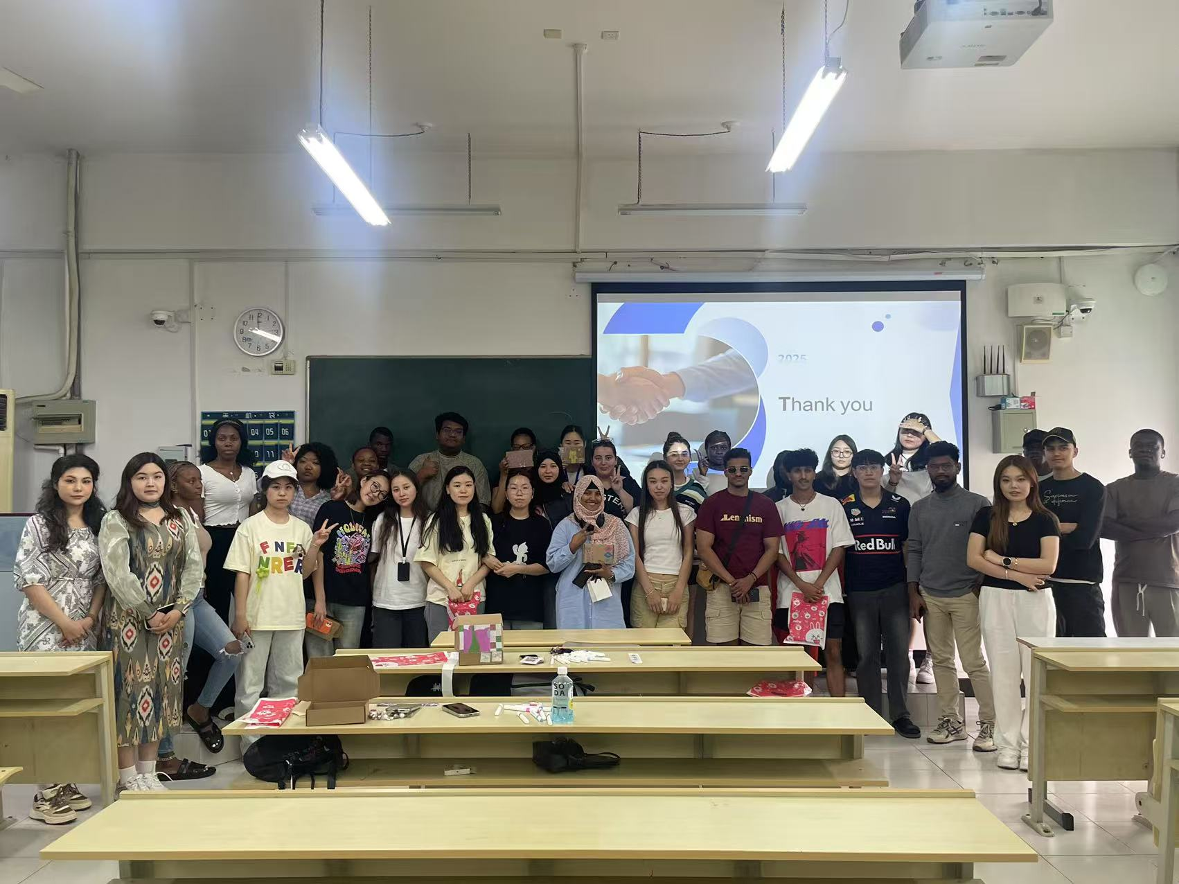 图为留学生创业交流会现场照片