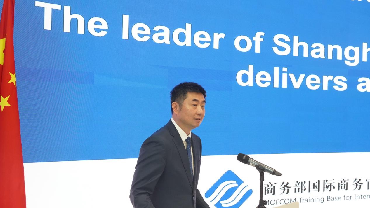 Image: Chen Wei speaking